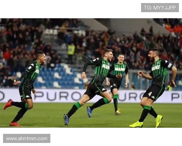 狼堡战术揭秘：灵活阵型与团队合作助力球队表现回暖