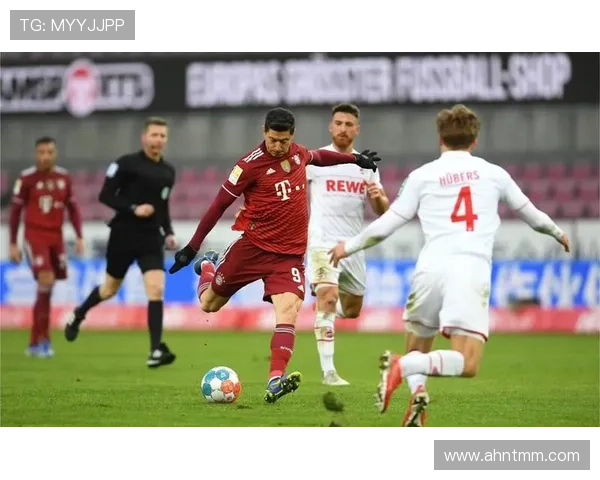 拜仁防线问题持续暴露,对争冠稳定性形成阶段性考验 拜仁防线问题持续暴露,对争冠稳定性形成阶段性考验